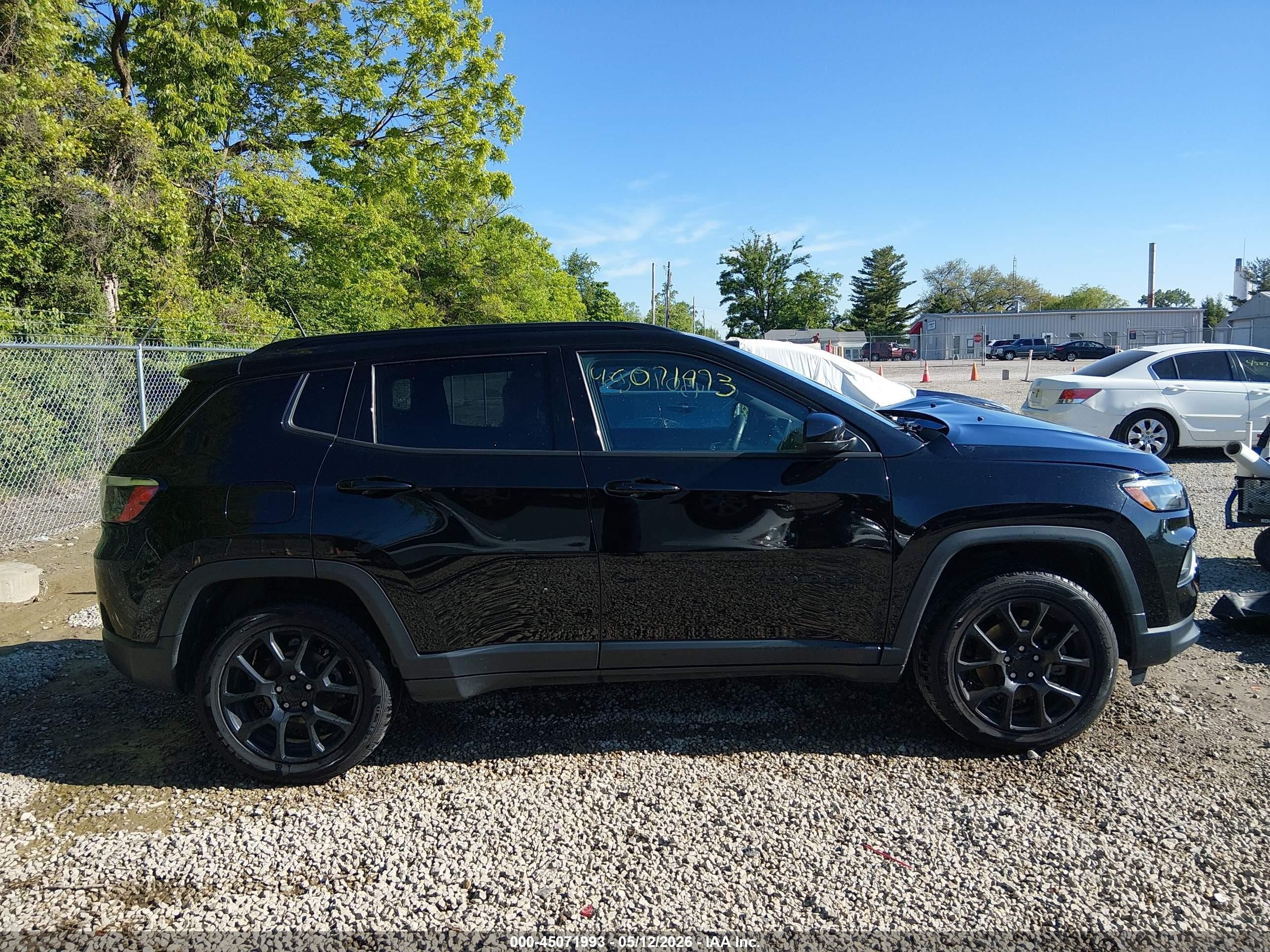 2022 Jeep Compass Altitude 4x4 Black vin: 3C4NJDBB0NT224081