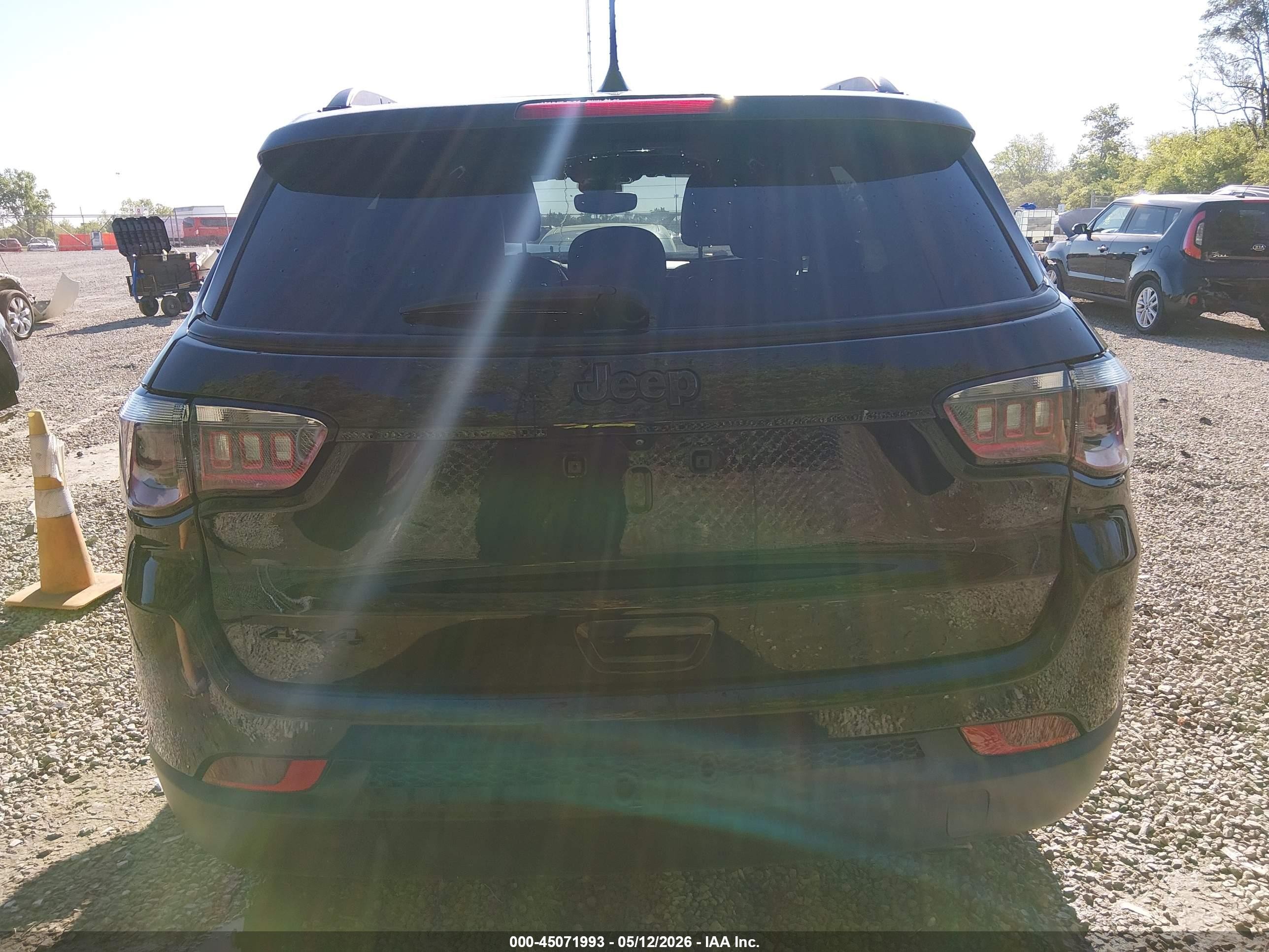 2022 Jeep Compass Altitude 4x4 Black vin: 3C4NJDBB0NT224081