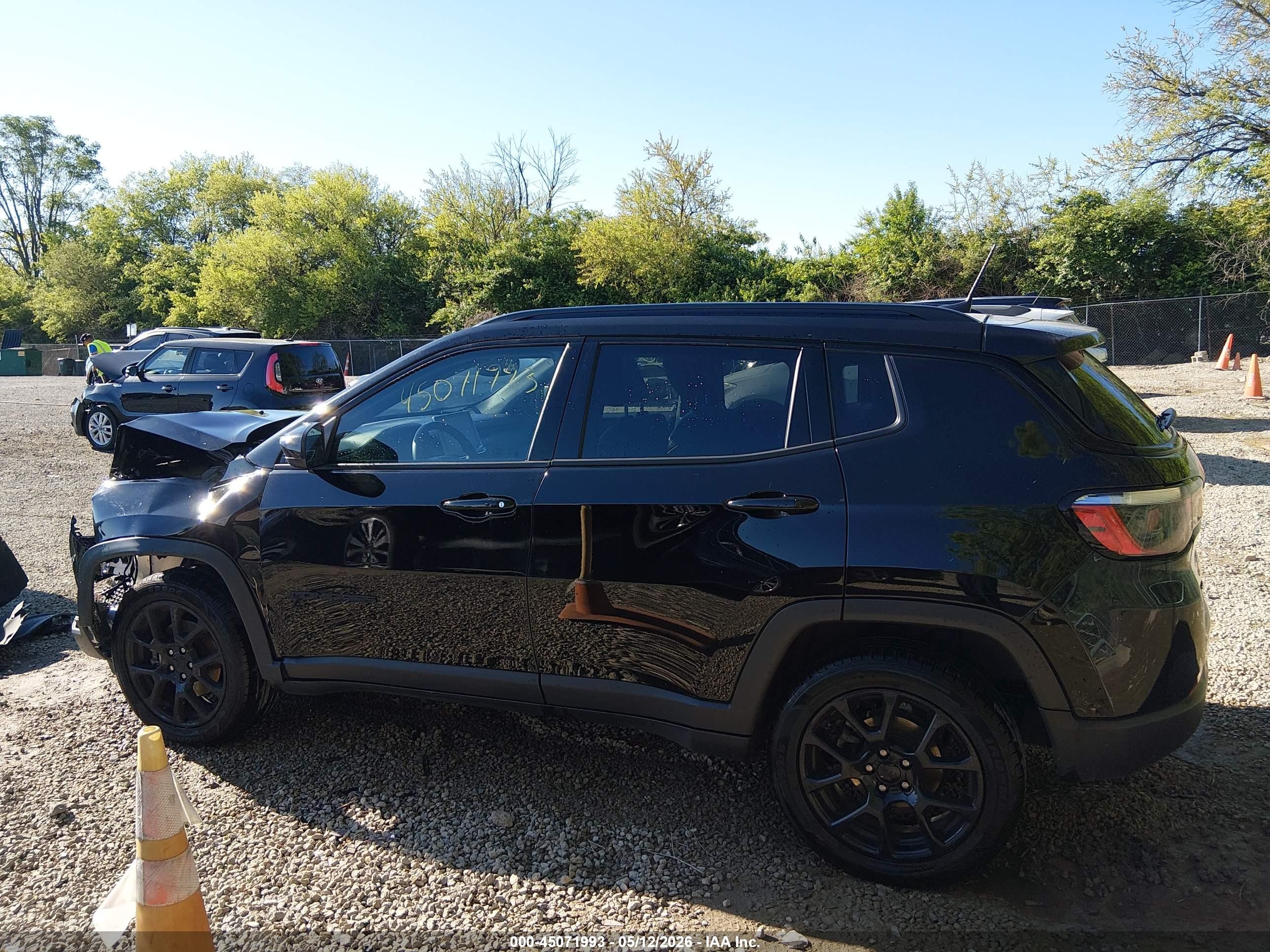 2022 Jeep Compass Altitude 4x4 Black vin: 3C4NJDBB0NT224081