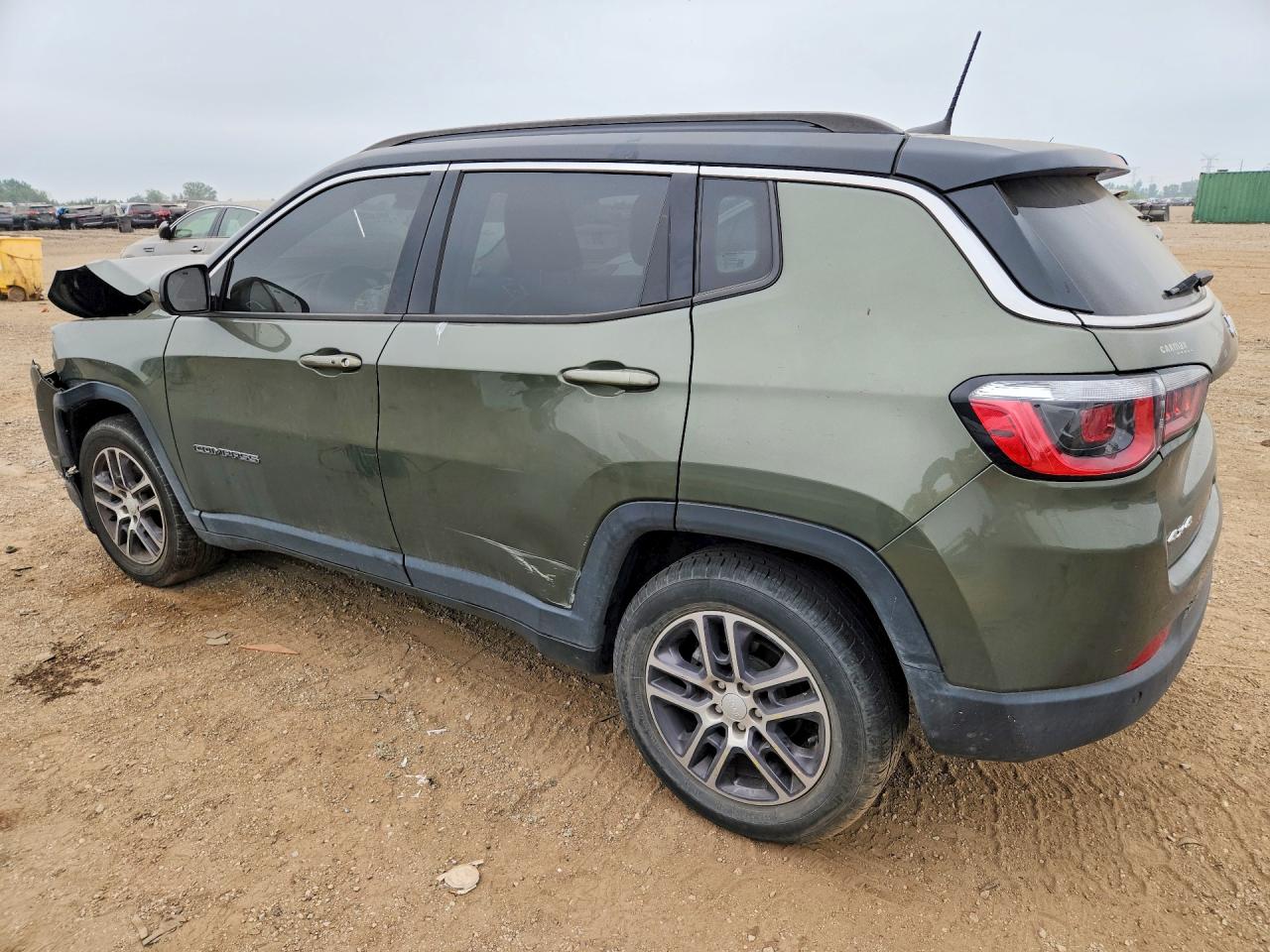 2018 Jeep Compass Latitude Green vin: 3C4NJDBB1JT178366