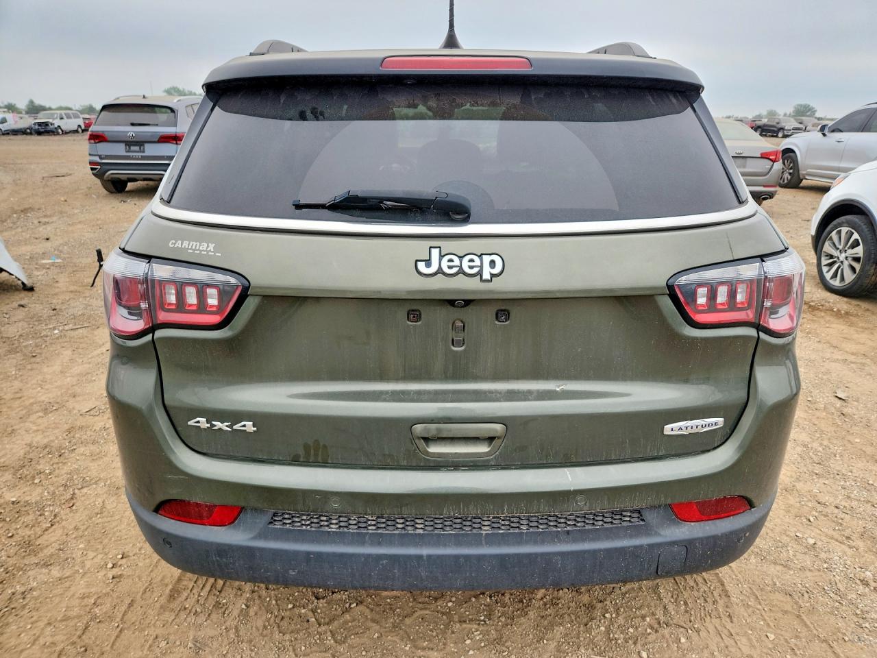 2018 Jeep Compass Latitude Green vin: 3C4NJDBB1JT178366