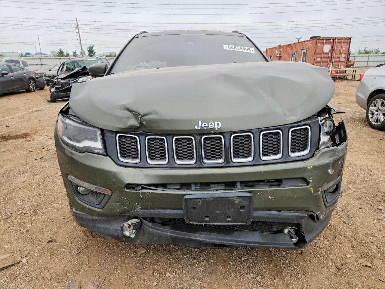 2018 Jeep Compass Latitude Green vin: 3C4NJDBB1JT178366
