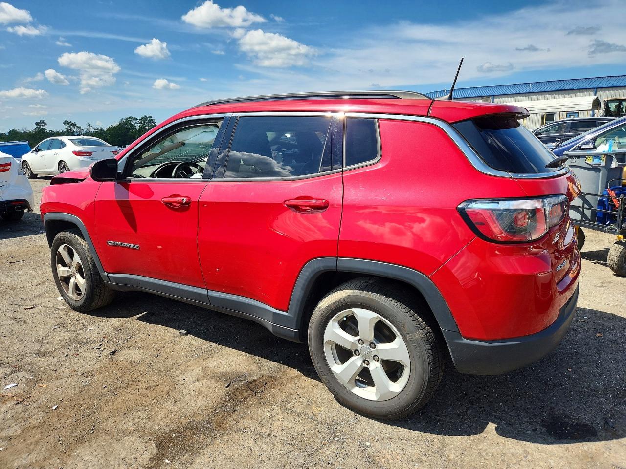 2018 Jeep Compass Latitude Red vin: 3C4NJDBB1JT455548