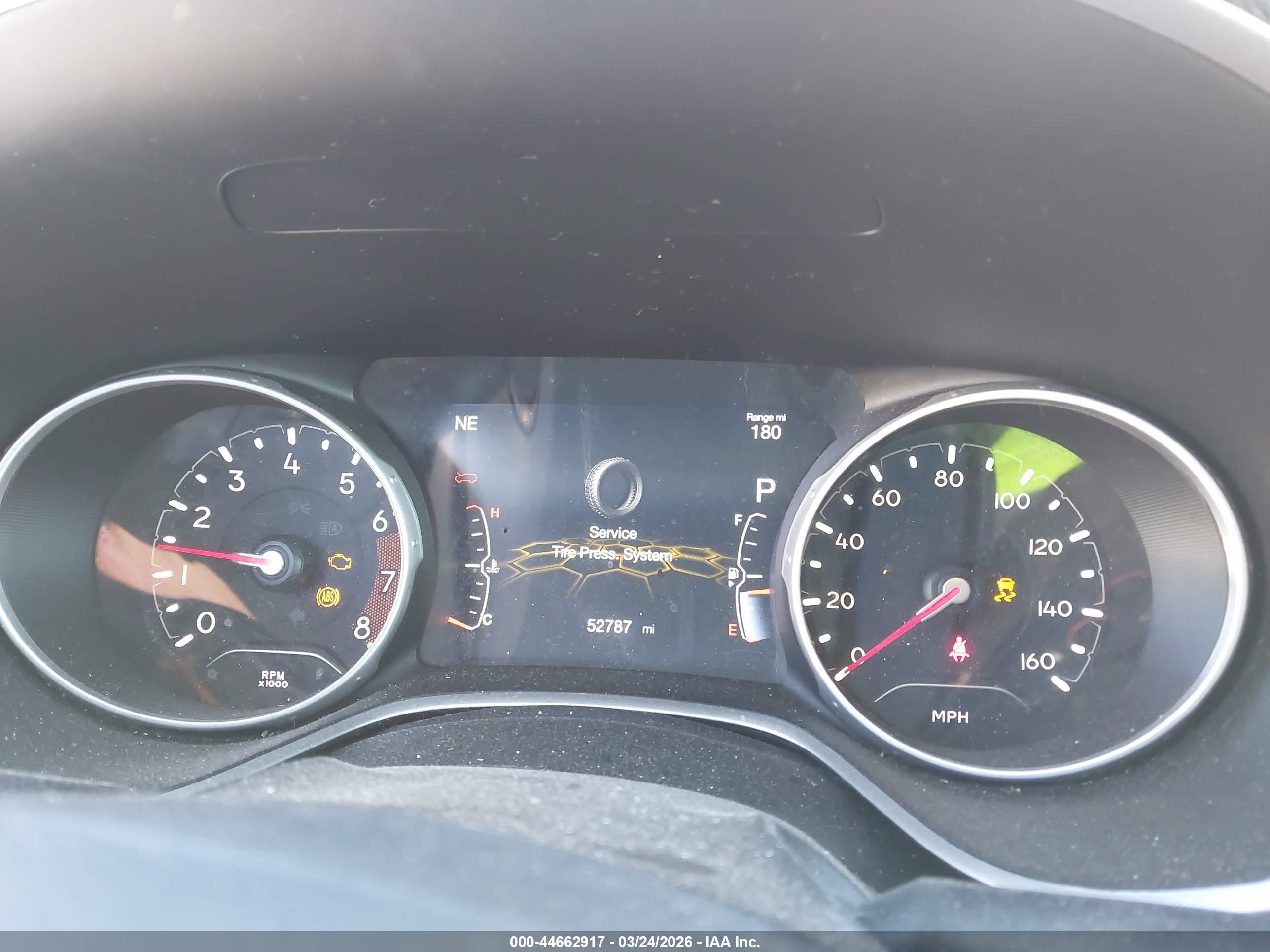 2019 Jeep Compass Latitude 4x4 White vin: 3C4NJDBB1KT734404