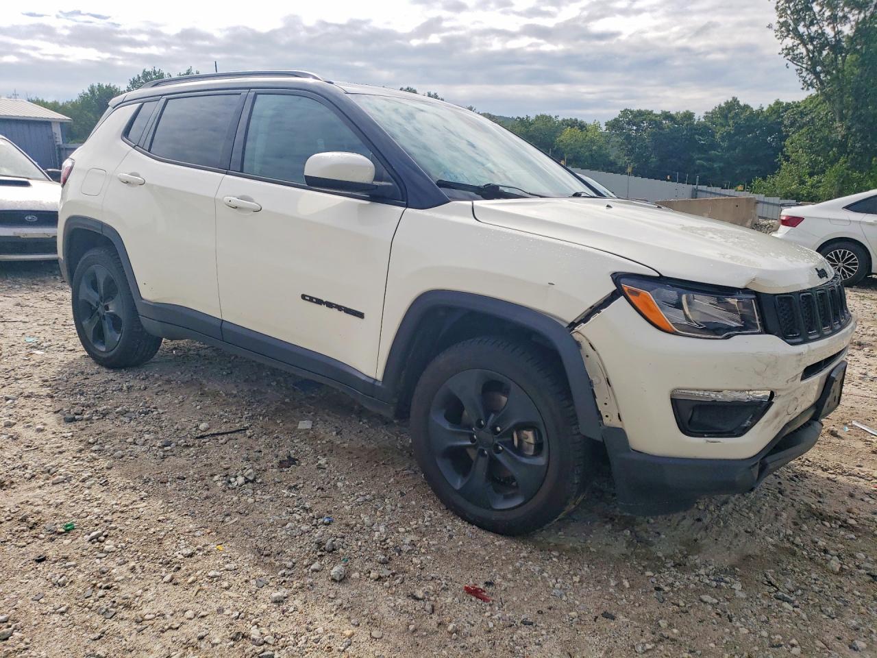 2021 Jeep Compass Latitude White vin: 3C4NJDBB1MT552091