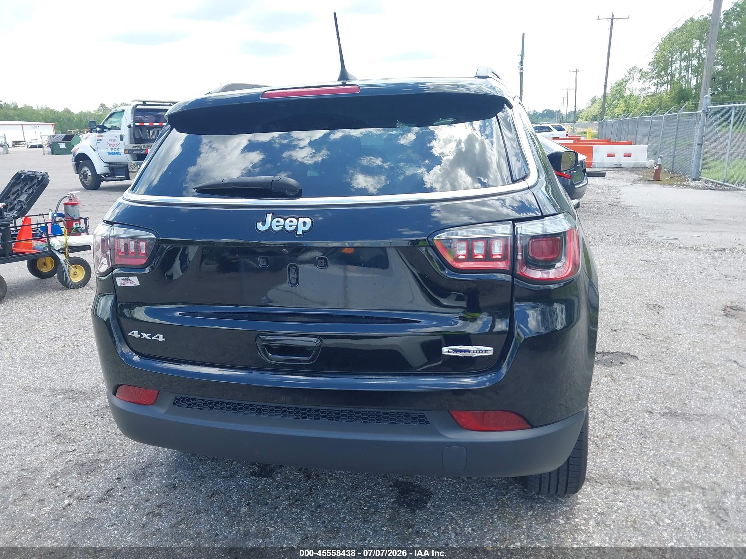 2021 Jeep Compass Latitude 4x4 Black vin: 3C4NJDBB1MT584555