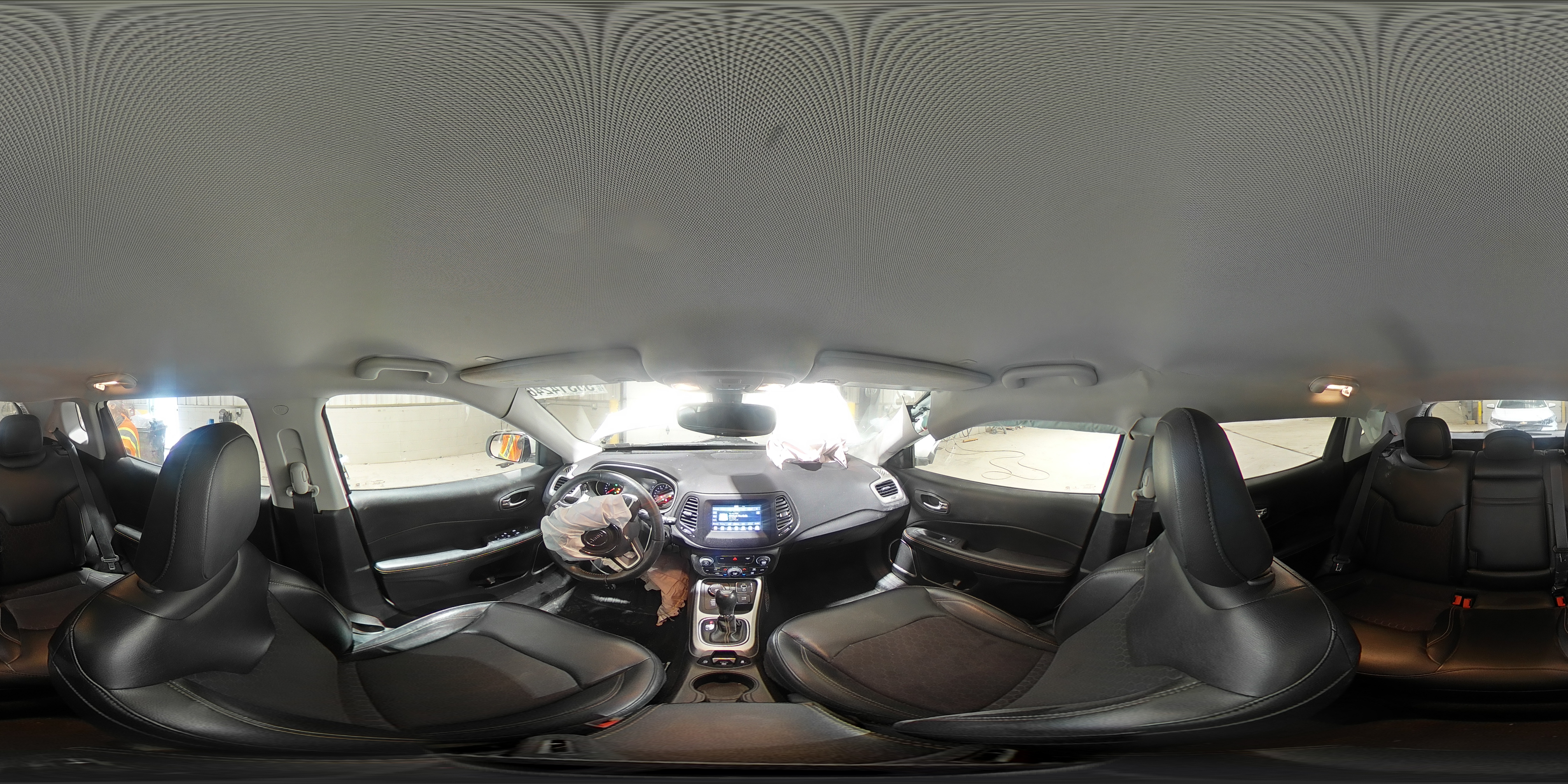 2018 Jeep Compass Latitude White vin: 3C4NJDBB2JT191031