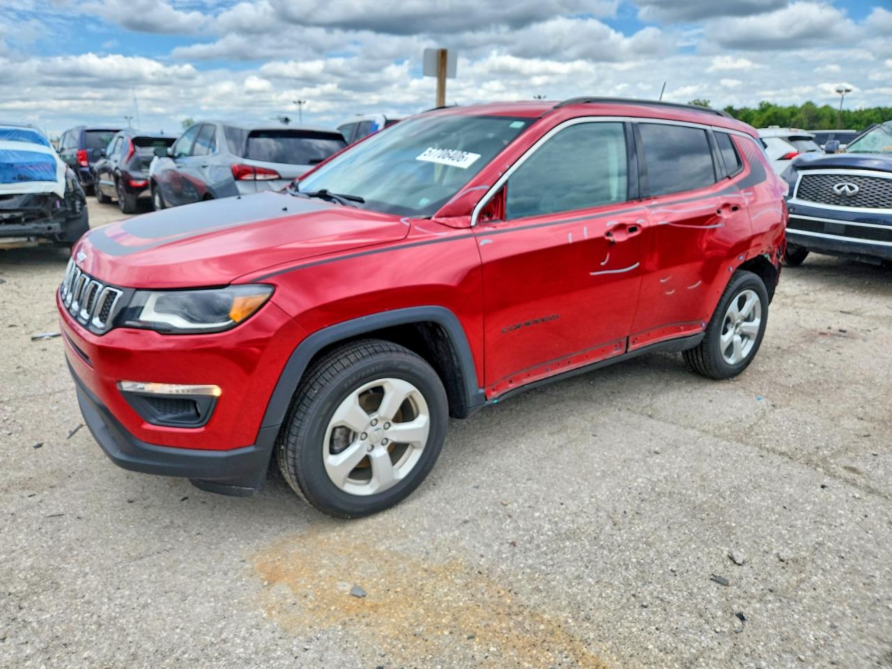 2018 Jeep Compass Latitude Burgundy vin: 3C4NJDBB2JT361629