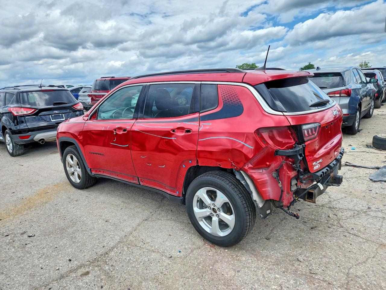 2018 Jeep Compass Latitude Burgundy vin: 3C4NJDBB2JT361629