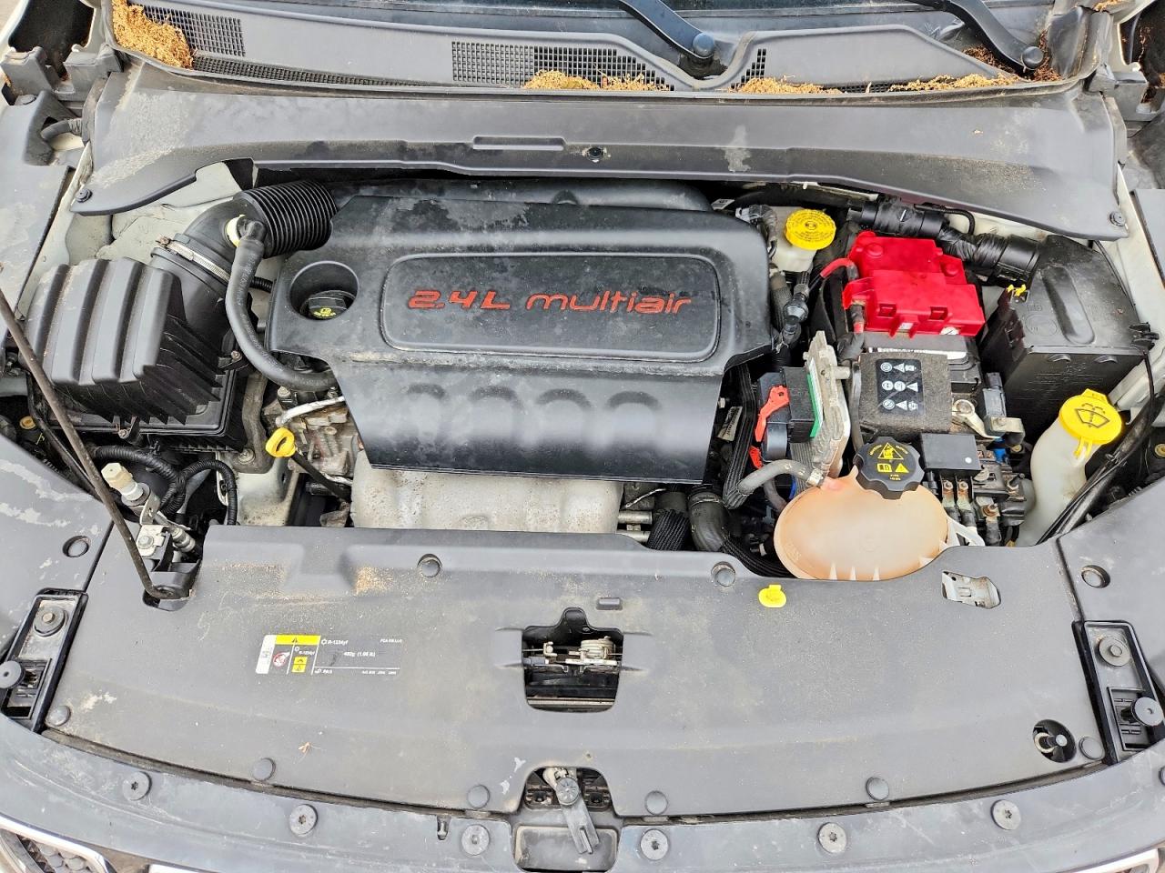 2020 Jeep Compass Latitude Белый vin: 3C4NJDBB2LT132855