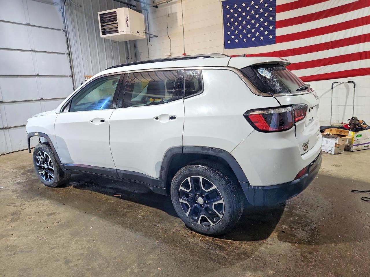 2022 Jeep Compass Latitude White vin: 3C4NJDBB2NT127125