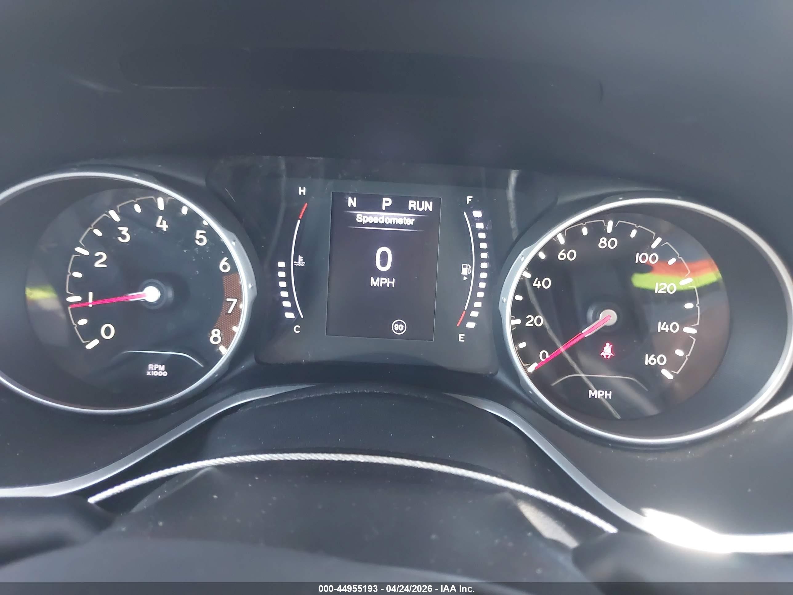 2018 Jeep Compass Latitude 4x4 Silver vin: 3C4NJDBB3JT161133