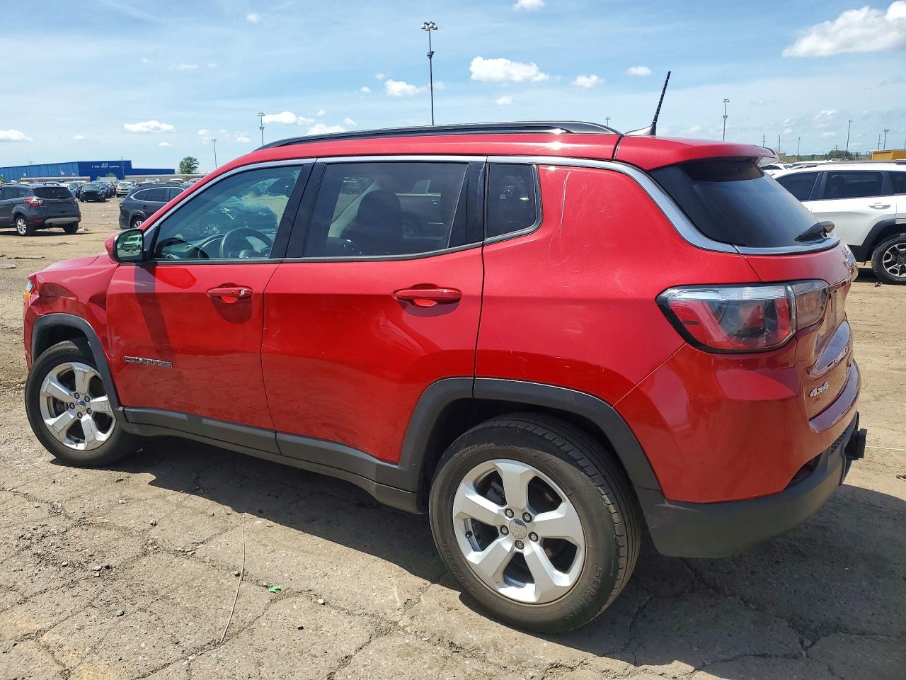 2018 Jeep Compass Latitude Red vin: 3C4NJDBB3JT238440