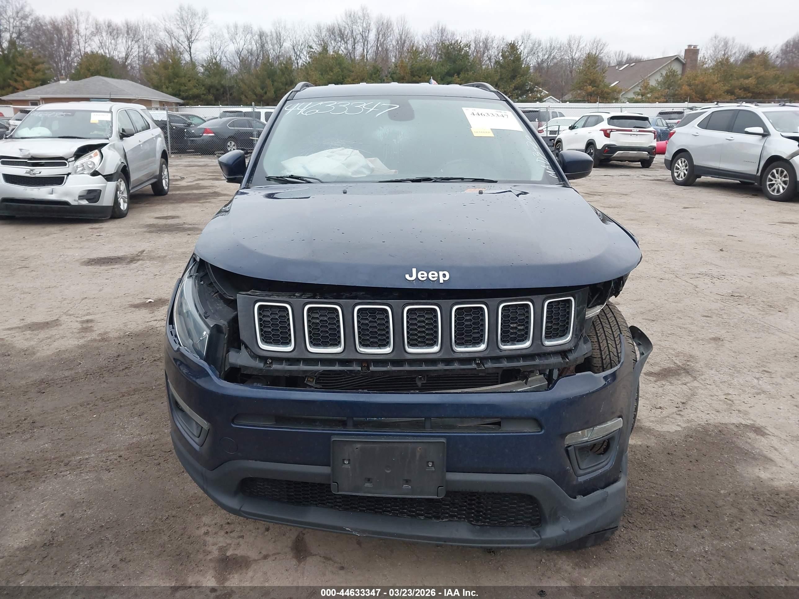2018 Jeep Compass Latitude 4x4 Dark Blue vin: 3C4NJDBB3JT265041