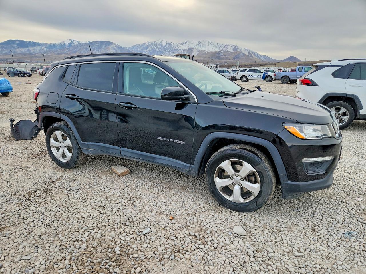 2018 Jeep Compass Latitude Black vin: 3C4NJDBB3JT403712