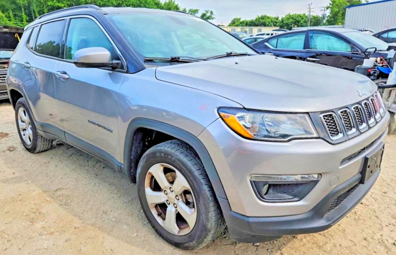 2018 Jeep Compass Latitude Silver vin: 3C4NJDBB3JT434944