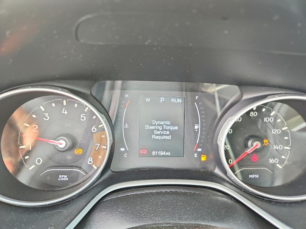 2018 Jeep Compass Latitude Silver vin: 3C4NJDBB3JT434944