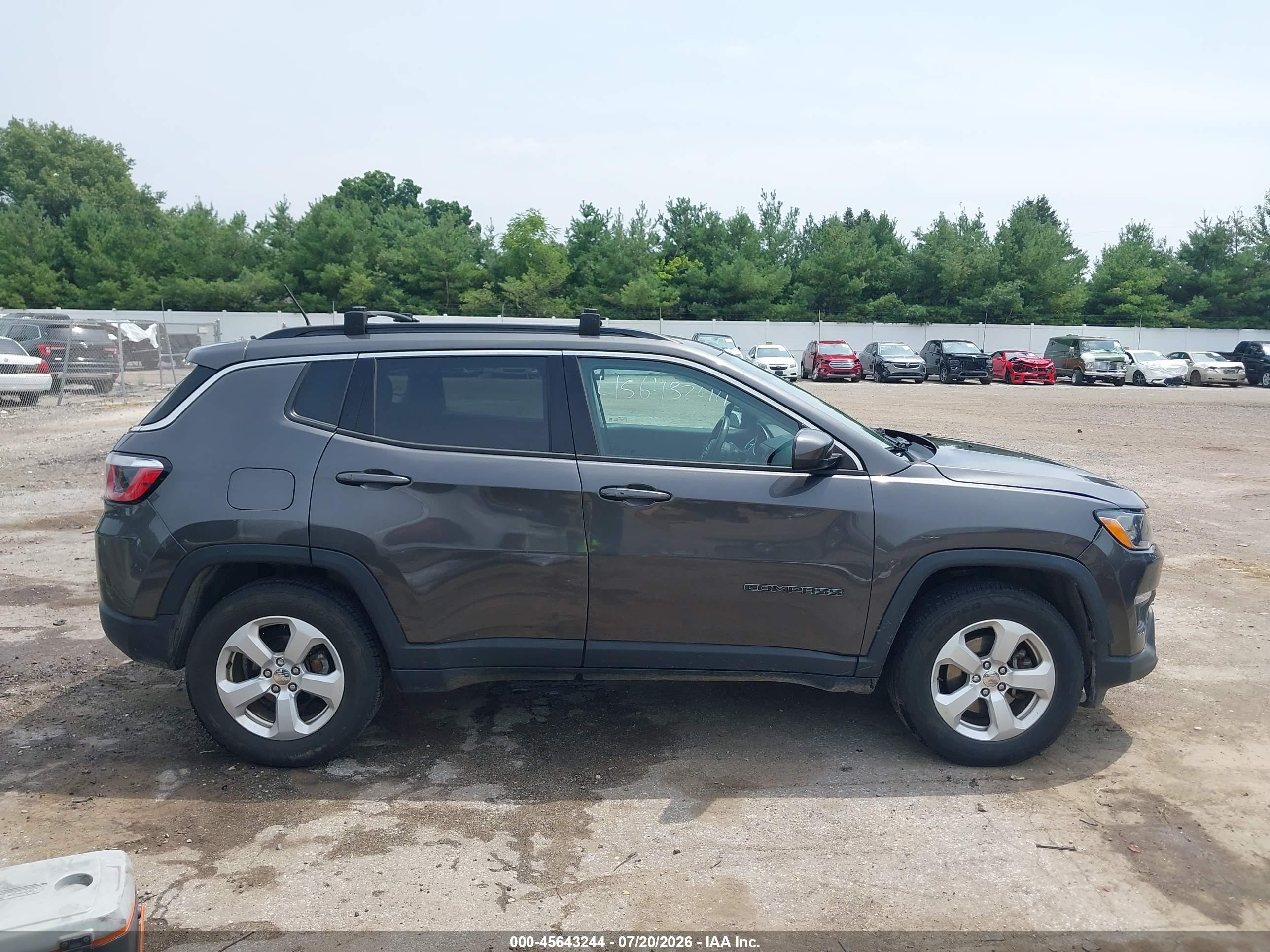 2017 Jeep Compass Latitude Gray vin: 3C4NJDBB4HT650750