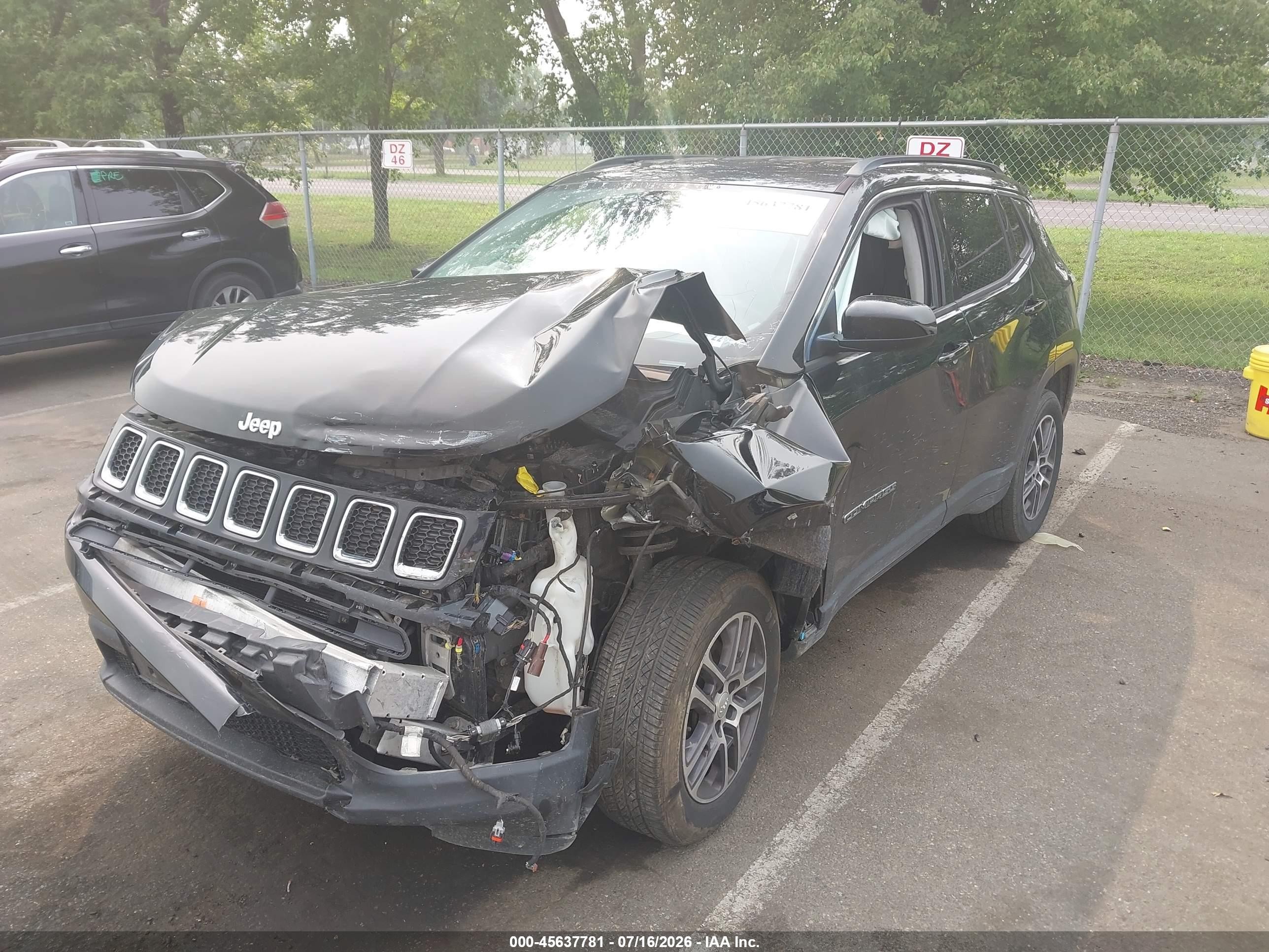 2017 Jeep Compass Latitude Black vin: 3C4NJDBB4HT651154