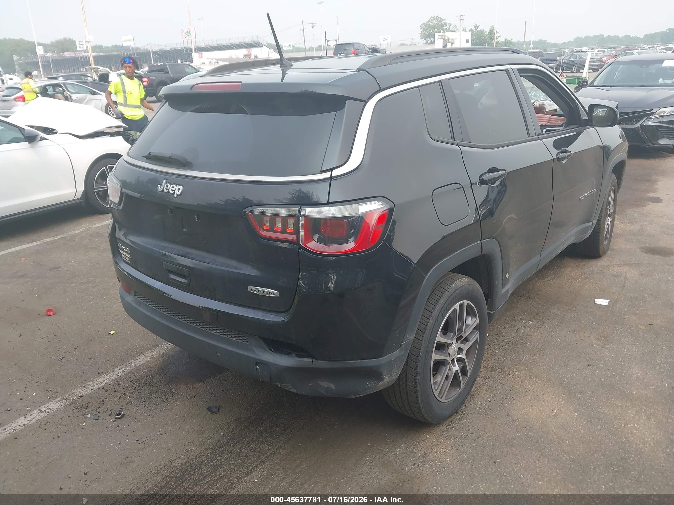 2017 Jeep Compass Latitude Black vin: 3C4NJDBB4HT651154