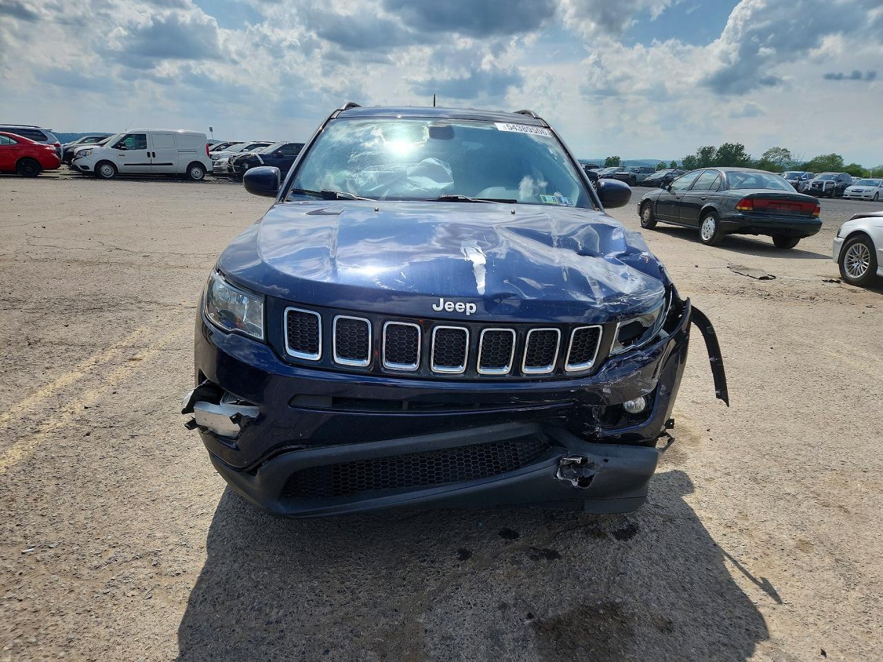 2018 Jeep Compass Latitude Синий vin: 3C4NJDBB4JT239547