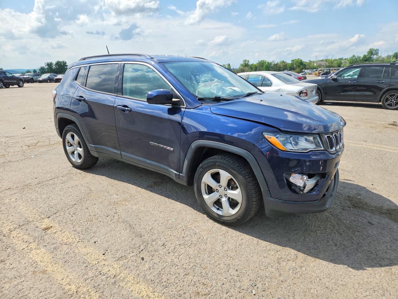2018 Jeep Compass Latitude Синий vin: 3C4NJDBB4JT239547