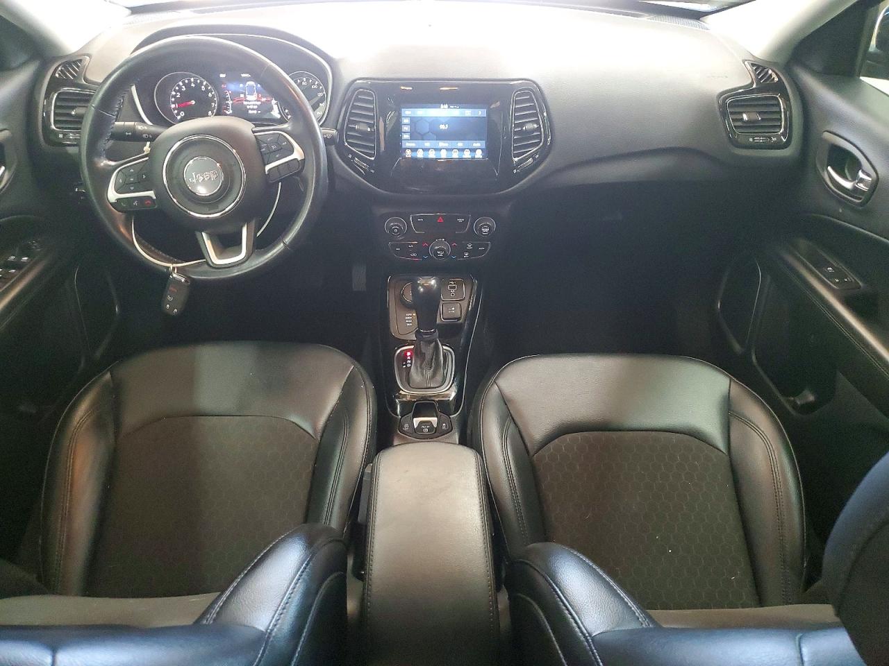 2020 Jeep Compass Latitude Black vin: 3C4NJDBB4LT209743