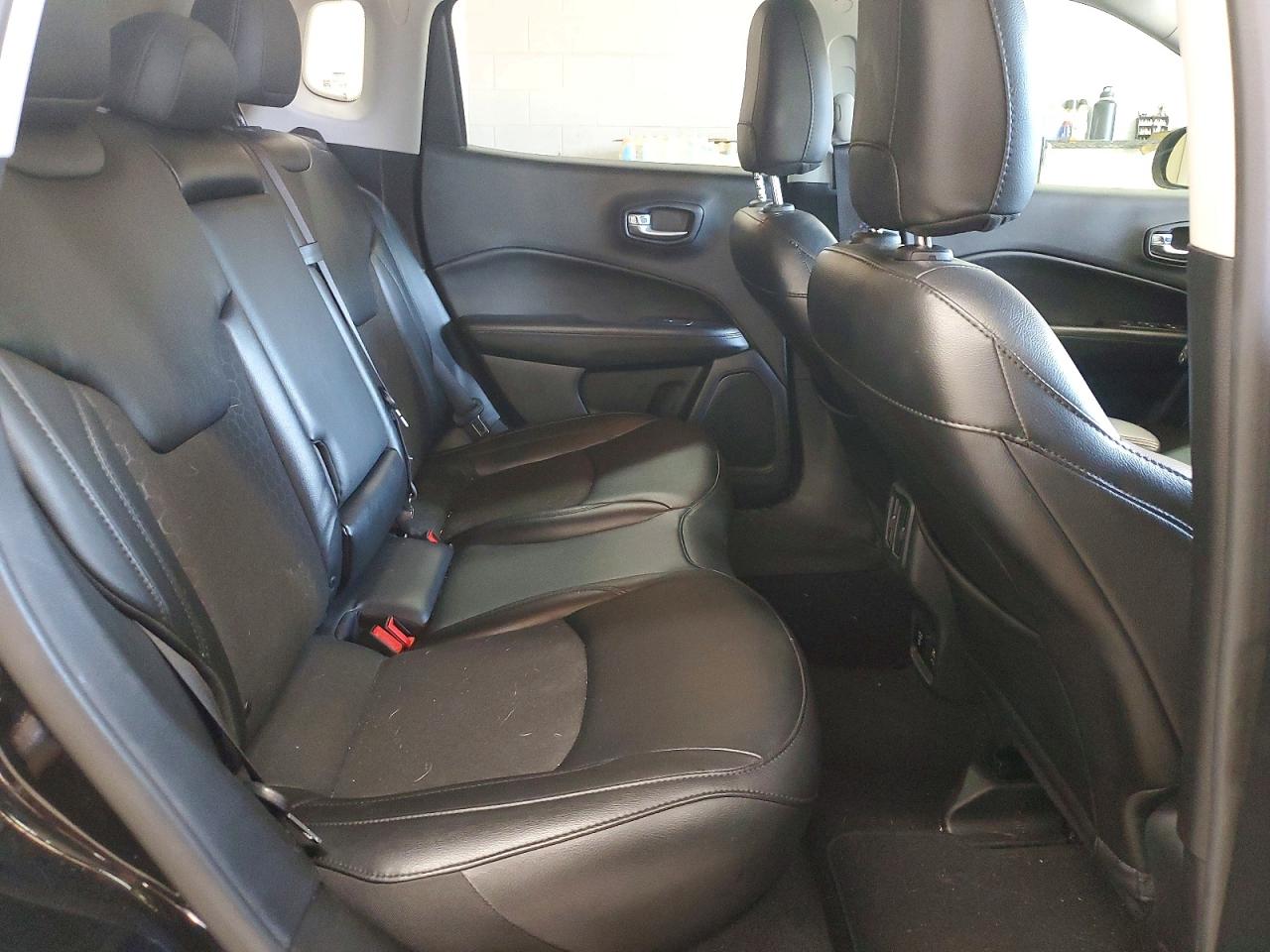 2020 Jeep Compass Latitude Black vin: 3C4NJDBB4LT209743