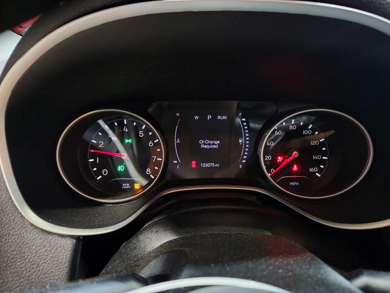 2019 Jeep Compass Latitude Red vin: 3C4NJDBB5KT716410