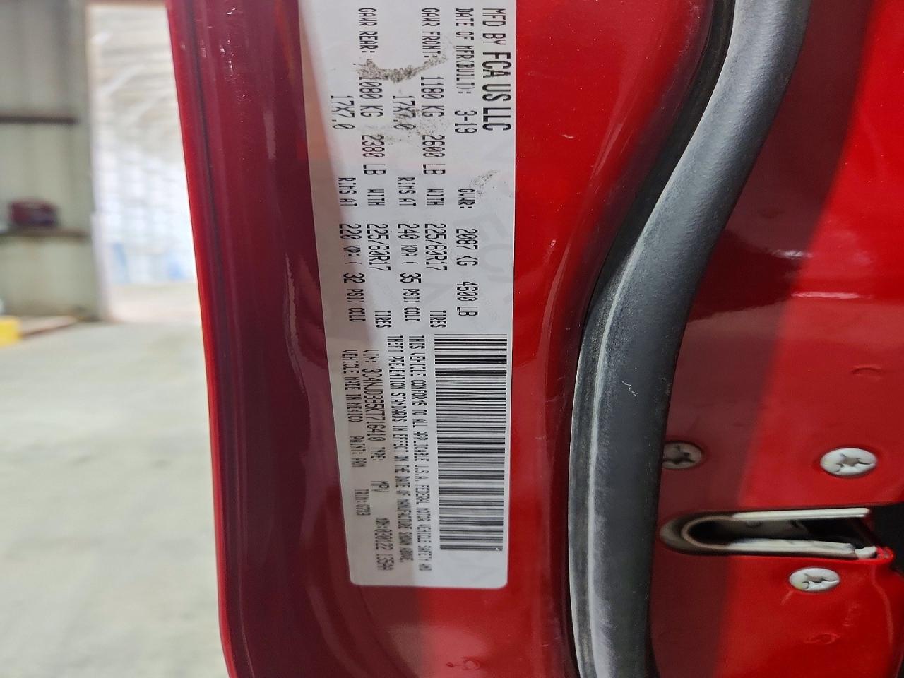2019 Jeep Compass Latitude Red vin: 3C4NJDBB5KT716410