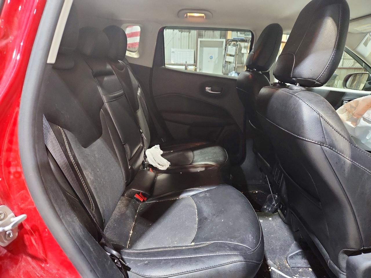 2019 Jeep Compass Latitude Red vin: 3C4NJDBB5KT716410