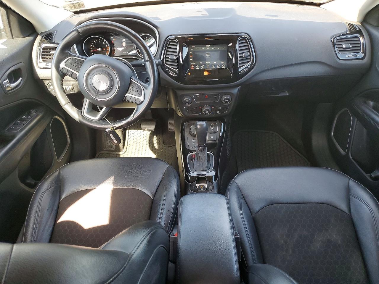 2021 Jeep Compass Latitude Black vin: 3C4NJDBB5MT526061