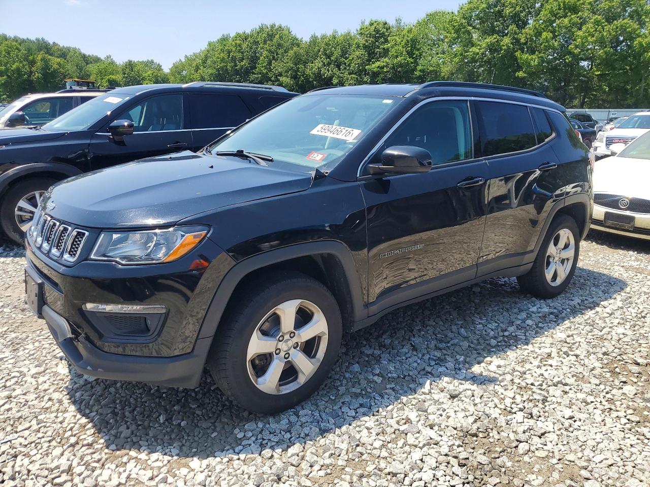 2018 Jeep Compass Latitude Black vin: 3C4NJDBB6JT199973