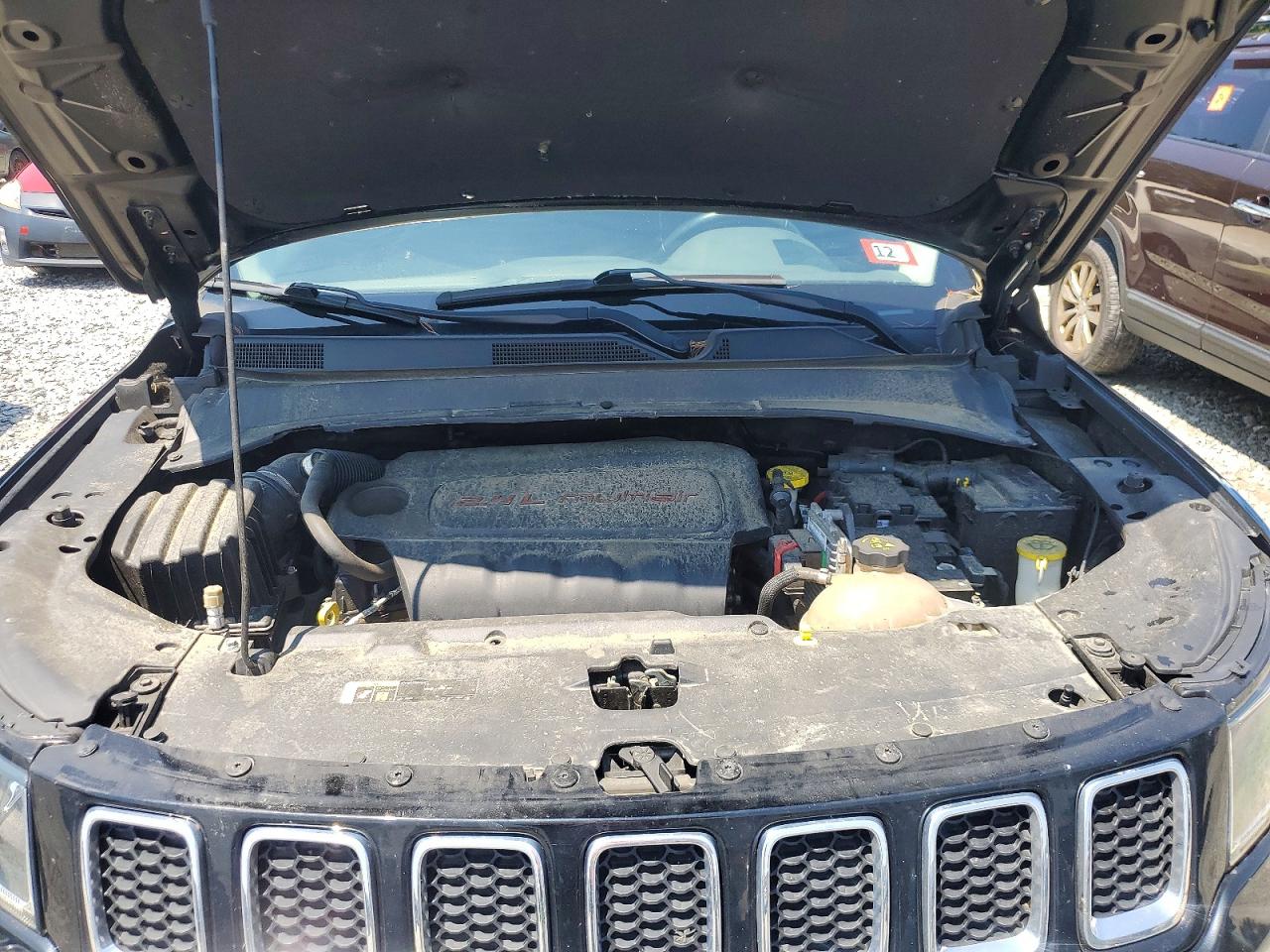 2018 Jeep Compass Latitude Black vin: 3C4NJDBB6JT199973