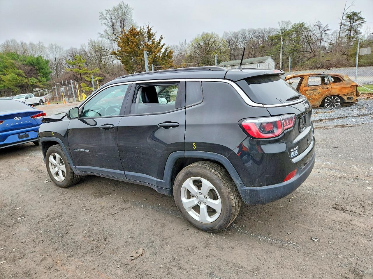 2018 Jeep Compass Latitude Black vin: 3C4NJDBB6JT308240