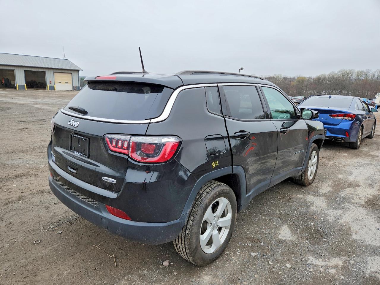 2018 Jeep Compass Latitude Black vin: 3C4NJDBB6JT308240