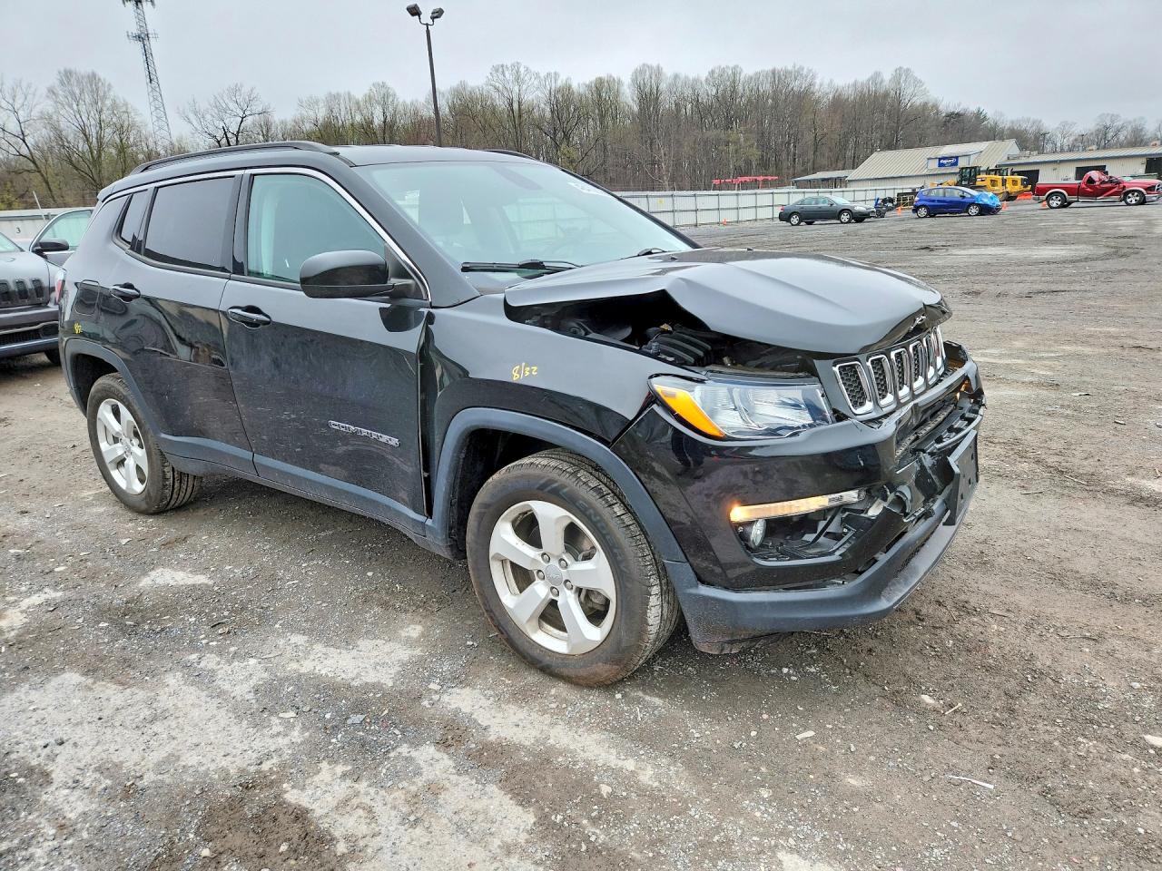 2018 Jeep Compass Latitude Black vin: 3C4NJDBB6JT308240