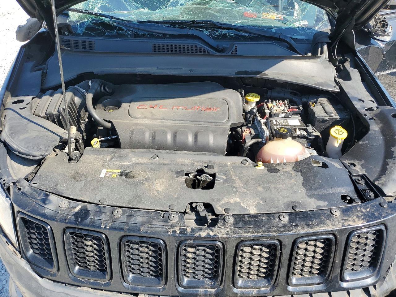 2018 Jeep Compass Latitude Black vin: 3C4NJDBB6JT325359