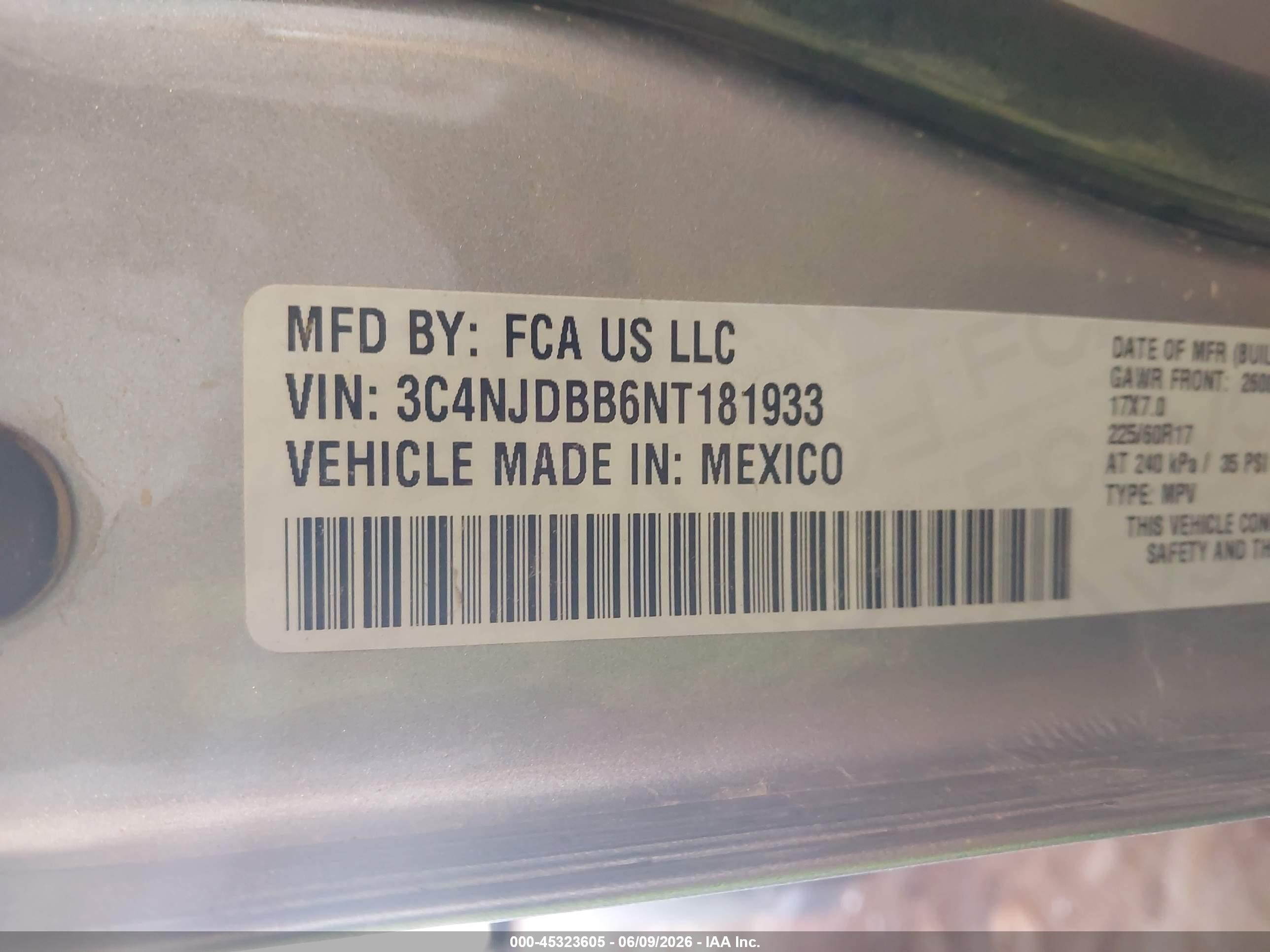 2022 Jeep Compass Latitude 4x4 Gray vin: 3C4NJDBB6NT181933