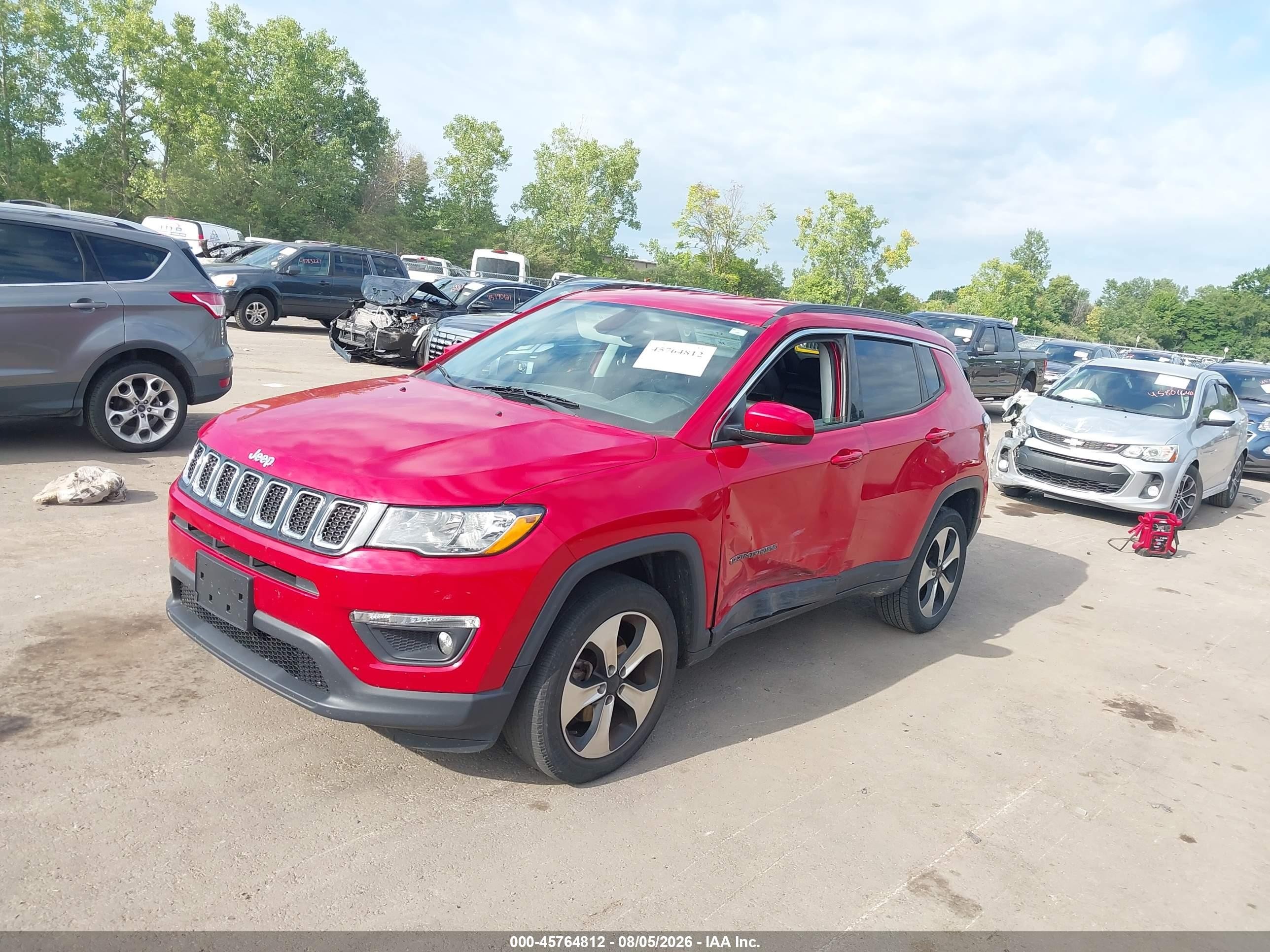 2018 Jeep Compass Latitude 4x4 Red vin: 3C4NJDBB7JT282067