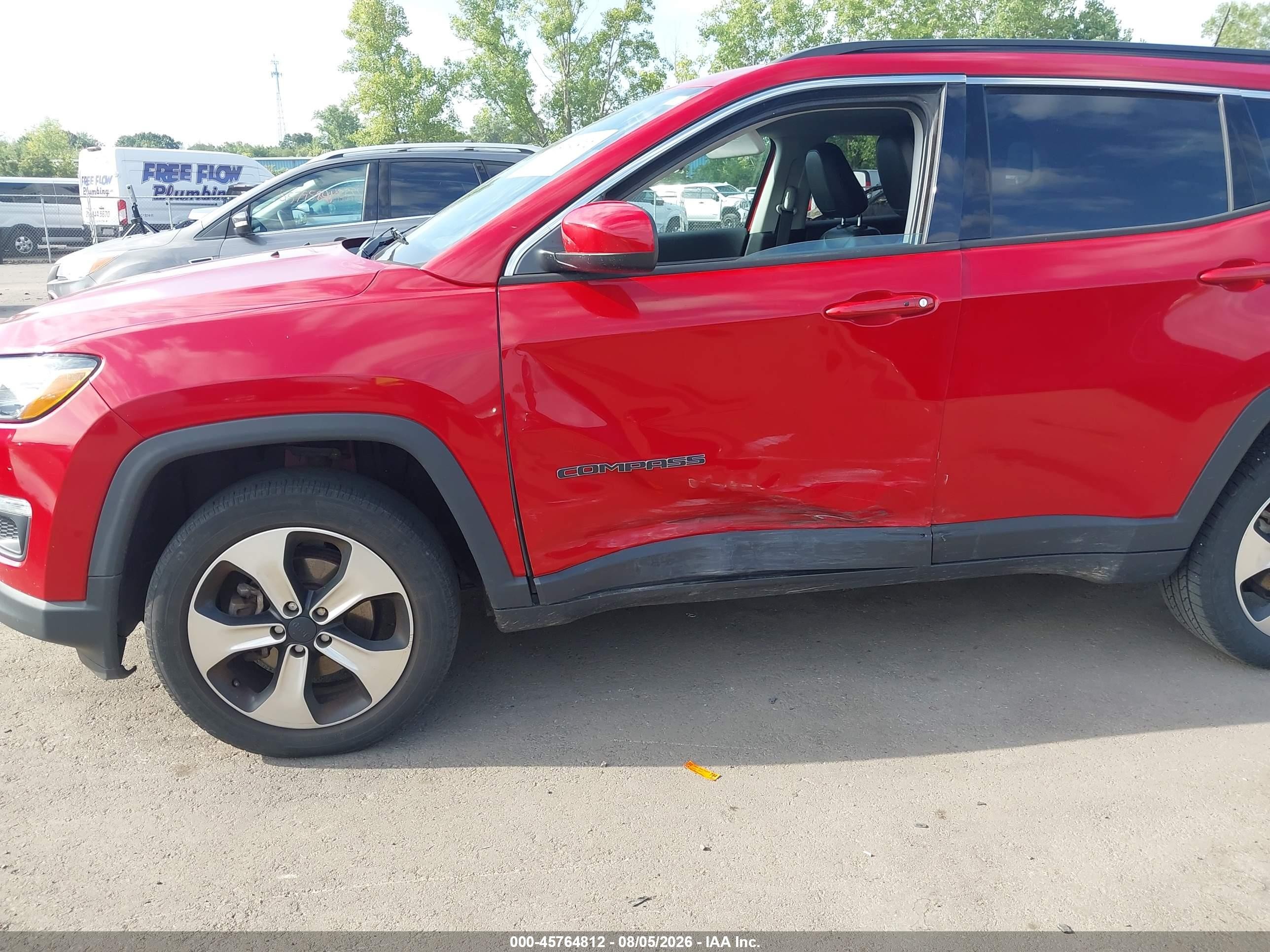 2018 Jeep Compass Latitude 4x4 Red vin: 3C4NJDBB7JT282067