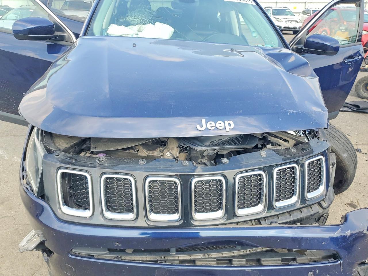2018 Jeep Compass Latitude Синий vin: 3C4NJDBB7JT360833