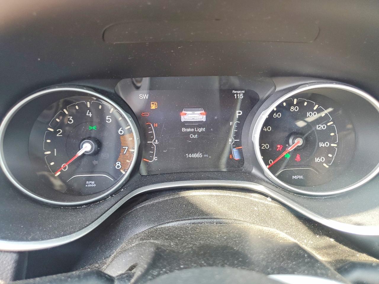 2018 Jeep Compass Latitude Red vin: 3C4NJDBB7JT366180