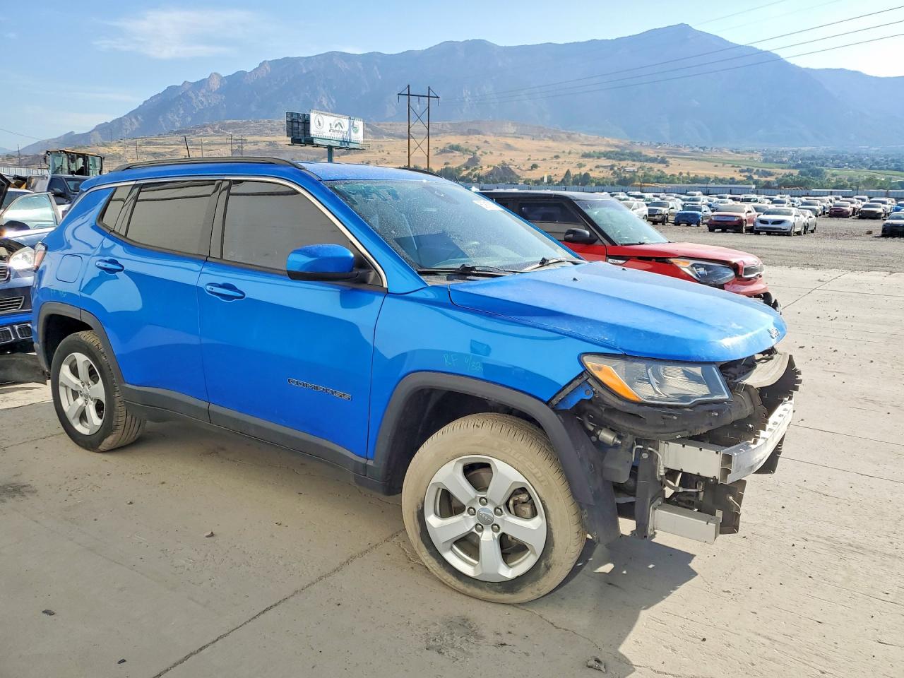 2019 Jeep Compass Latitude Синий vin: 3C4NJDBB7KT781419