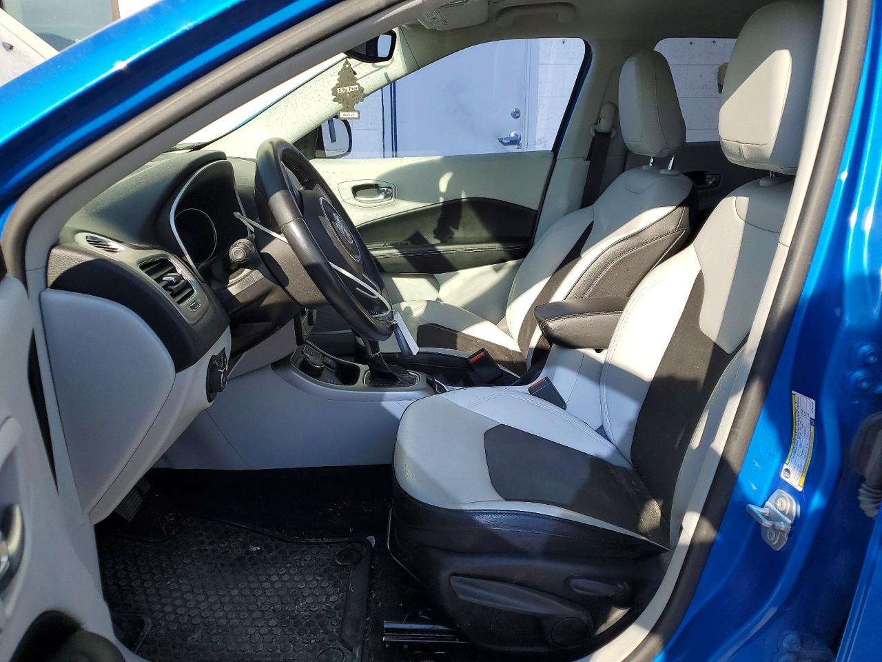 2019 Jeep Compass Latitude Синий vin: 3C4NJDBB7KT781419