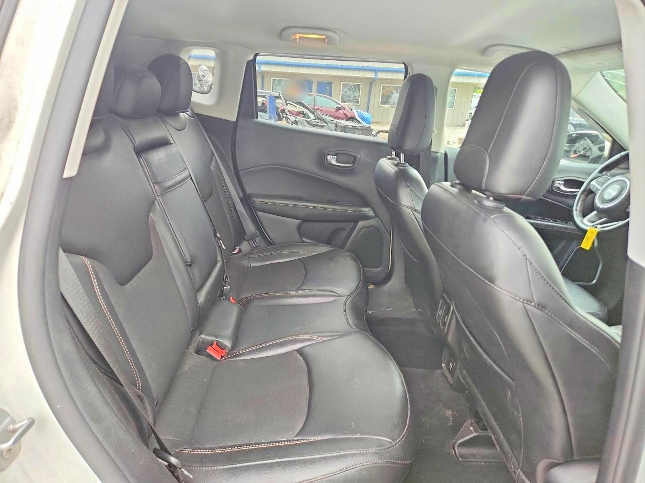 2020 Jeep Compass Latitude White vin: 3C4NJDBB7LT148694