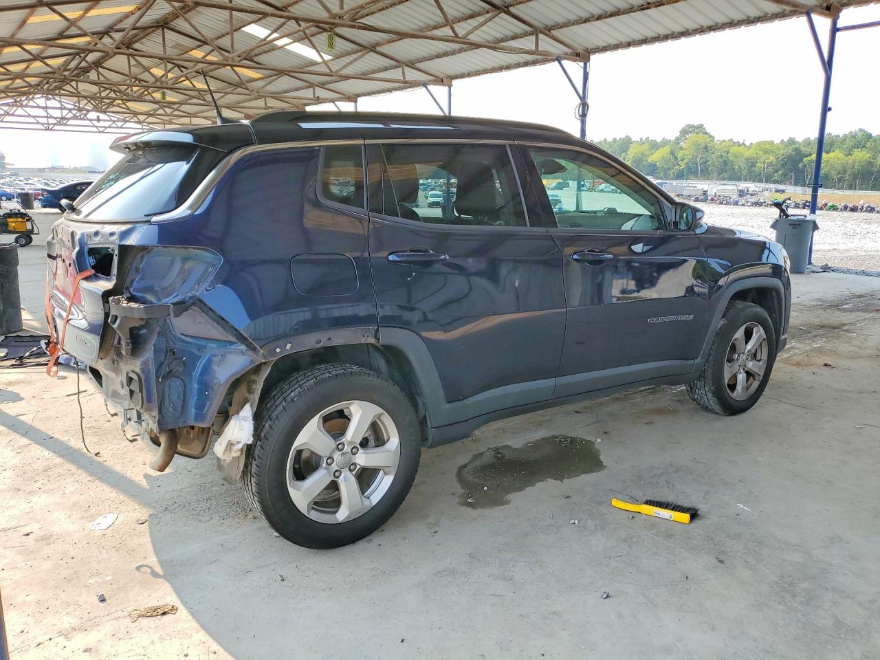 2018 Jeep Compass Latitude Blue vin: 3C4NJDBB8JT113871