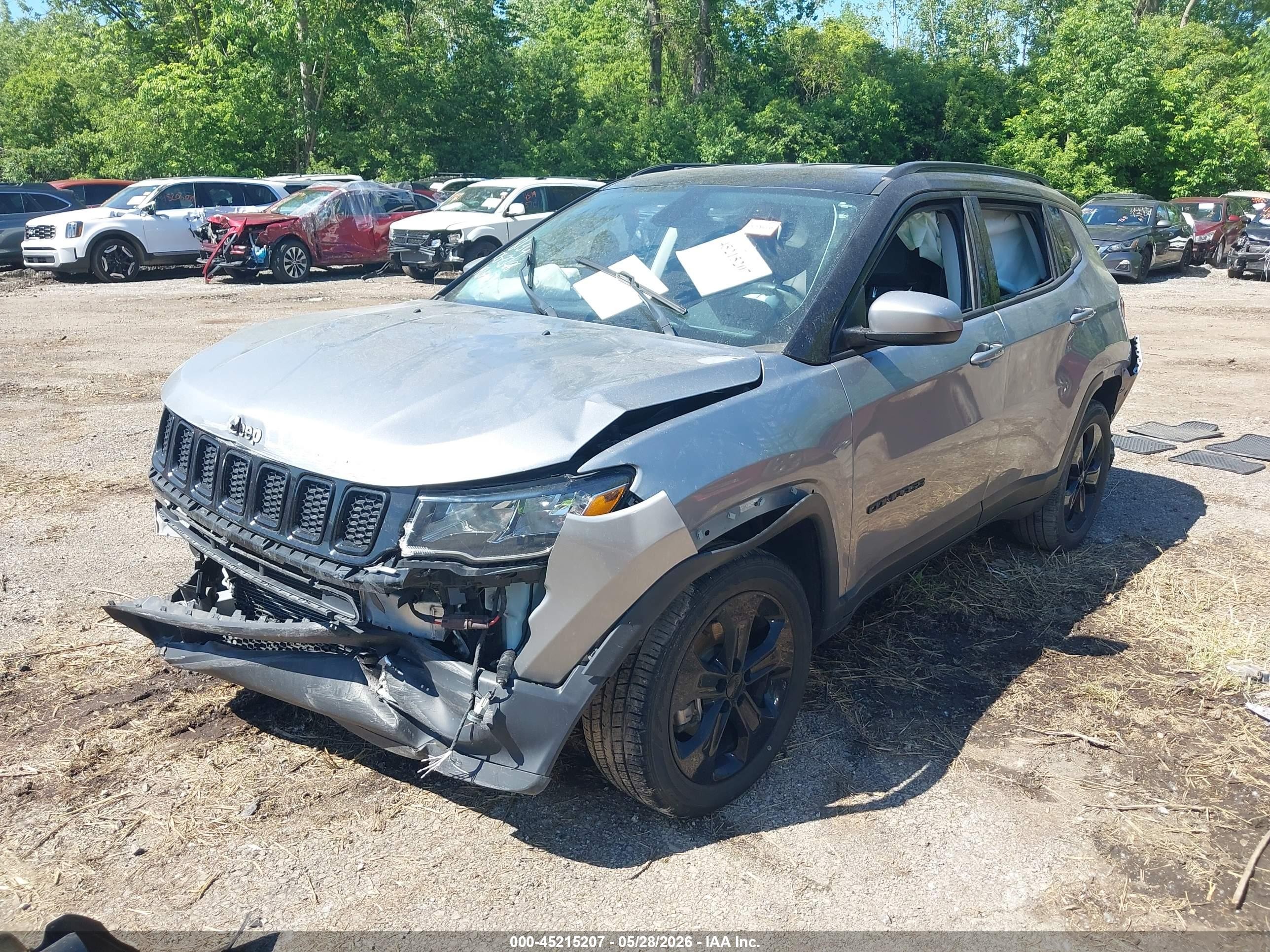 2018 Jeep Compass Altitude 4x4 Gray vin: 3C4NJDBB8JT313679