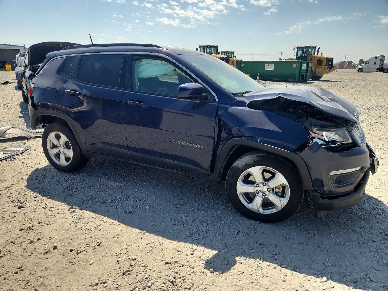 2018 Jeep Compass Latitude Blue vin: 3C4NJDBB8JT481449