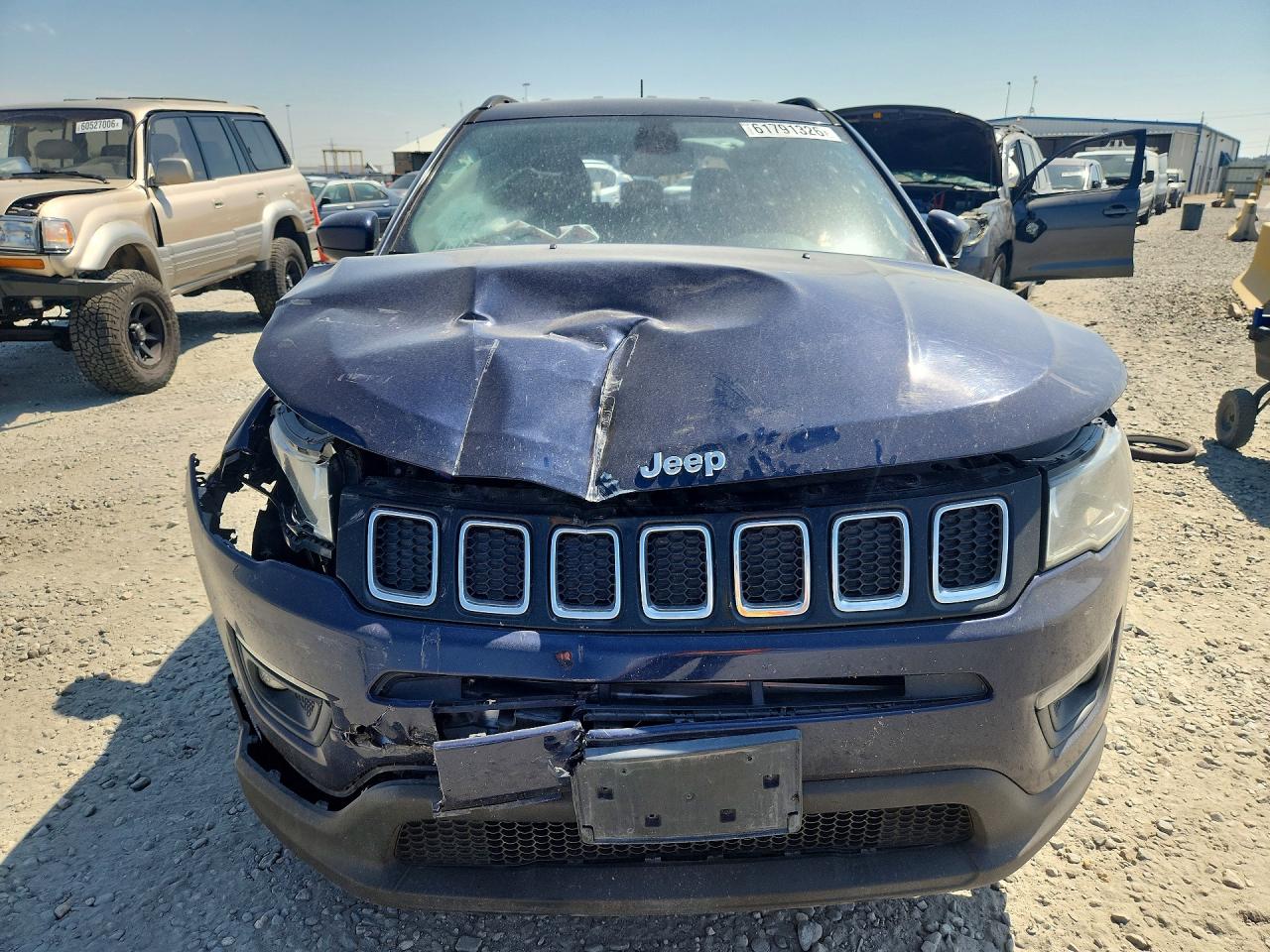 2018 Jeep Compass Latitude Blue vin: 3C4NJDBB8JT481449